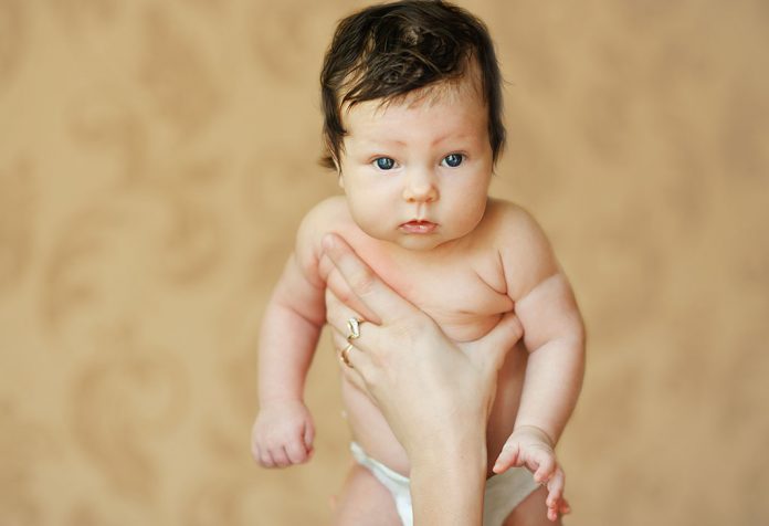 Conseils pour prendre soin d'un bébé de 2 mois Consejos para el cuidado del bebe de 2 meses de