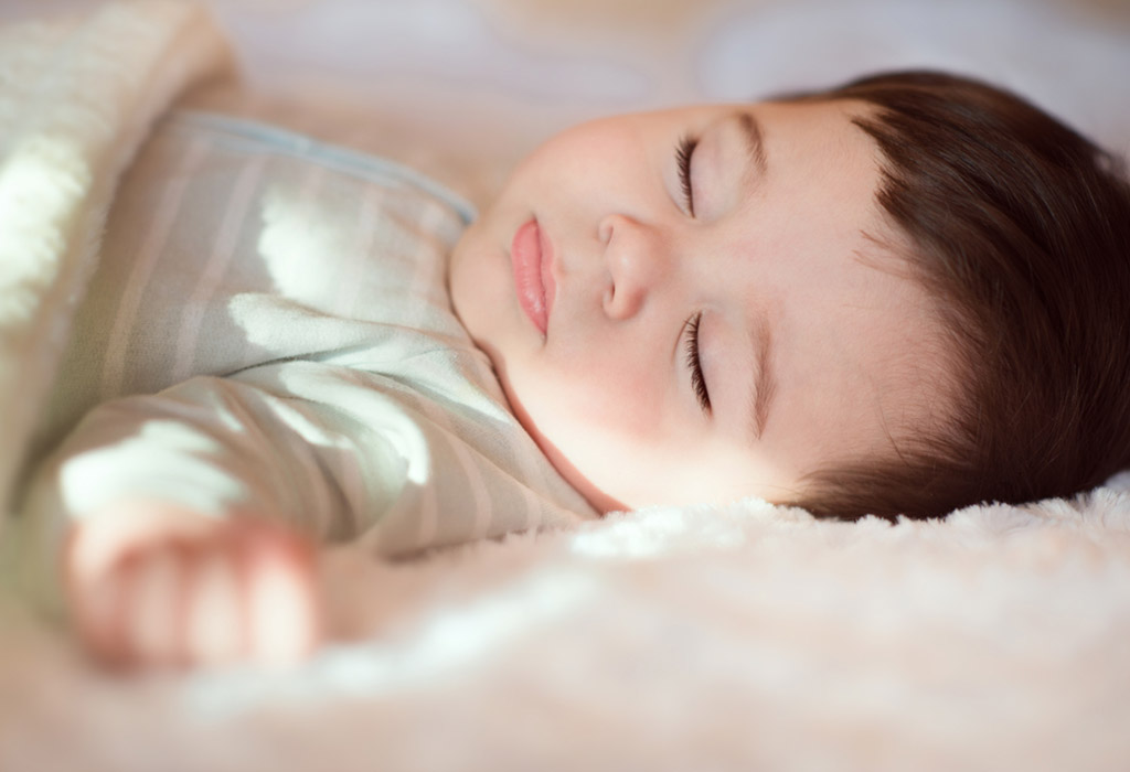 Bébé dort