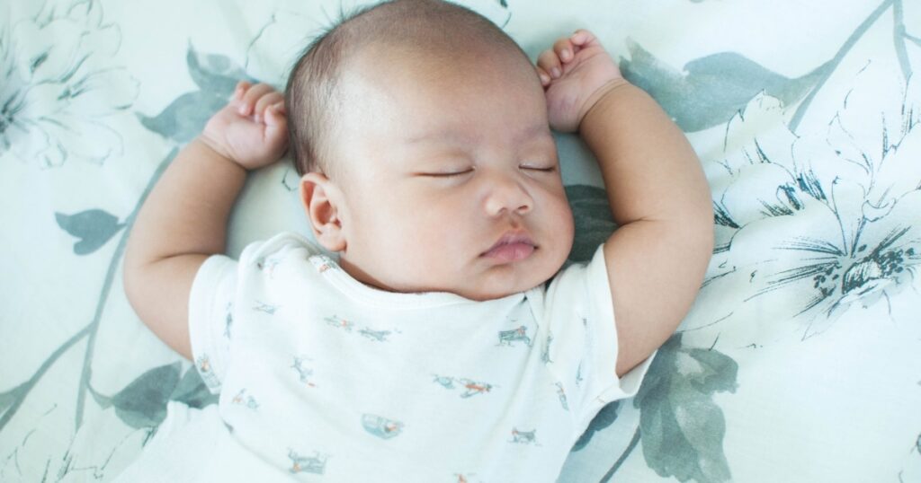 Développement et jalons de votre bébé de 11 semaines