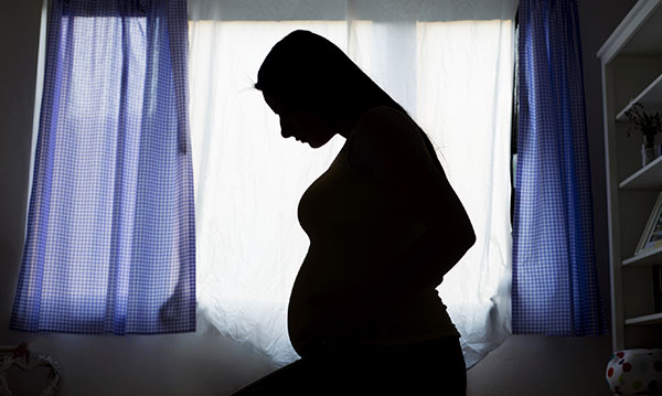 Les médecins prennent des selfies avec les vagins des femmes pendant l'accouchement 3 Les médecins prennent des selfies avec les vagins des femmes pendant l'accouchement