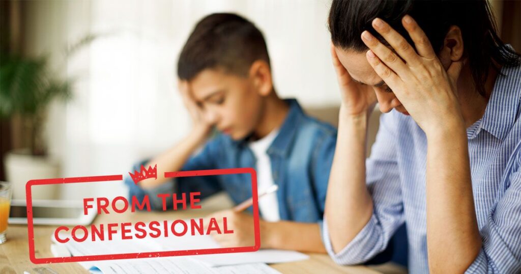 Du confessionnal: cet apprentissage à la maison suce