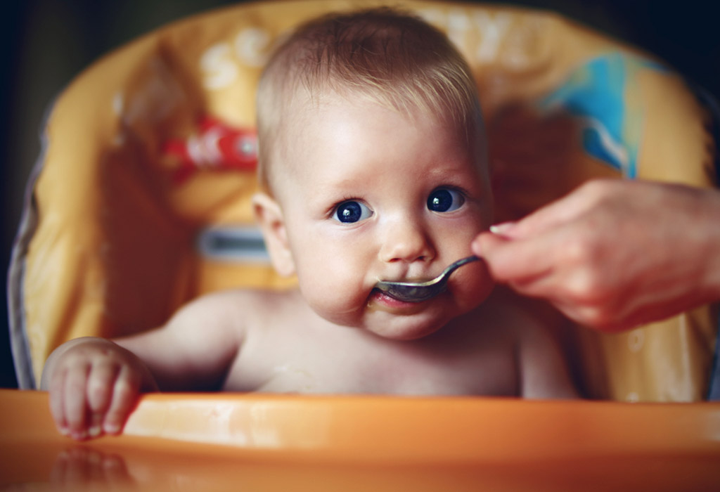 Premiers aliments pour bébé - Quels aliments devriez-vous introduire? 3 Premiers aliments pour bébé - Quels aliments devriez-vous introduire?