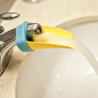 Gimme, Gimme!: Prolongateur de robinet Aqueduck 2 Gimme, Gimme!: Prolongateur de robinet Aqueduck