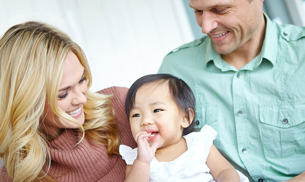 Guide pour l'adoption d'un enfant en dehors des États-Unis