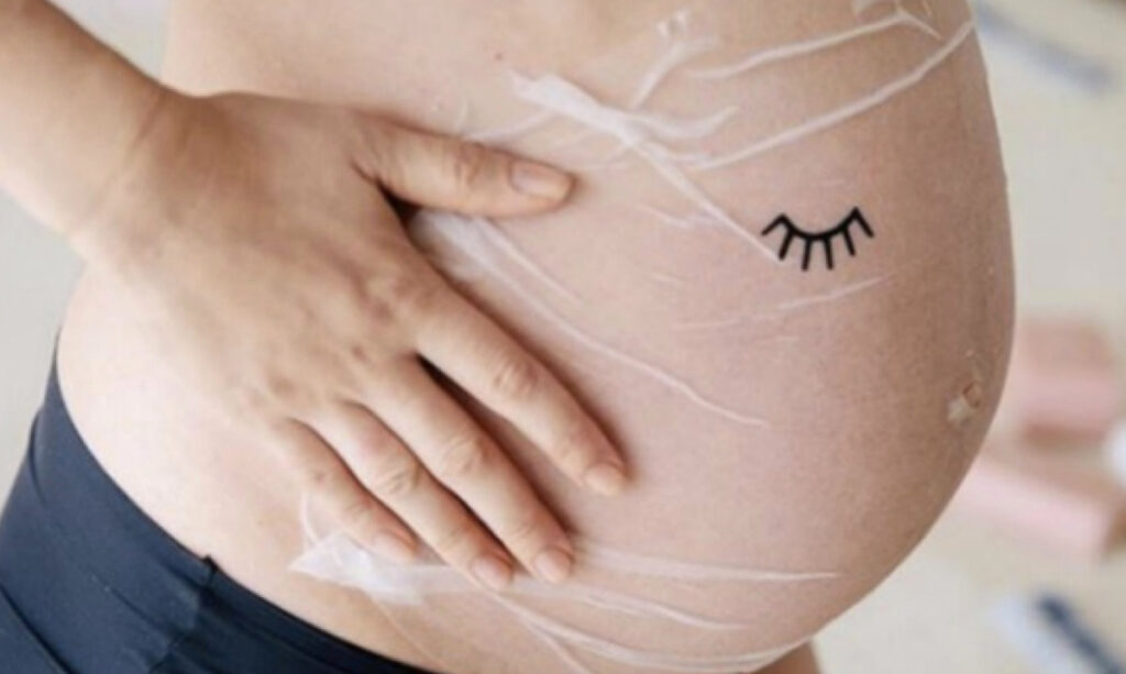 Hatch Mama Belly Mask est un soin du visage pour votre ventre de femme enceinte