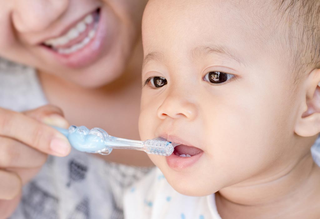 COMMENT BROSSER LE BÉBÉ