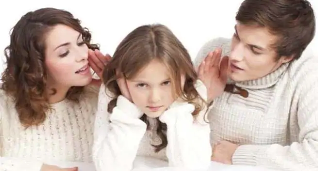 style parental - Parentalité en hélicoptère vs parentalité indulgente