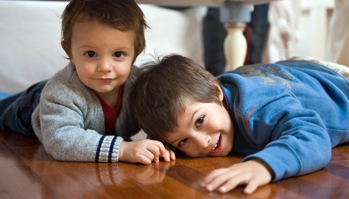 La sécurité des enfants avec les frères et sœurs plus âgés est une blague 6 La sécurité des enfants avec les frères et sœurs plus âgés est une blague