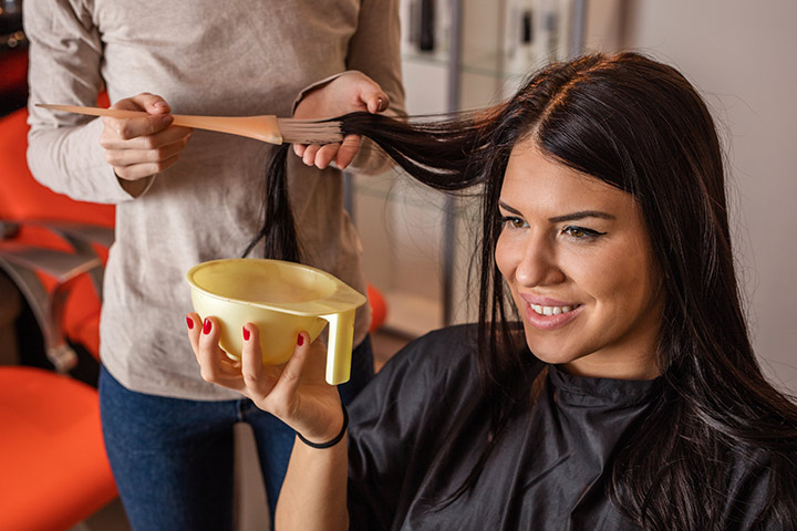 Les meilleurs masques pour les cheveux gras pendant la grossesse
