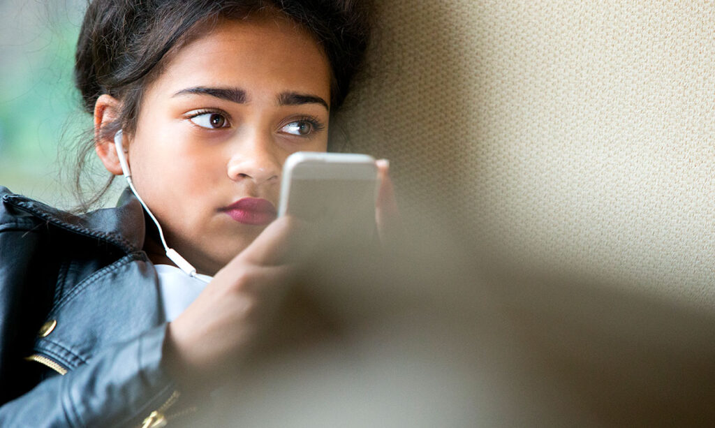 L'automutilation numérique: un problème surprenant chez les adolescents