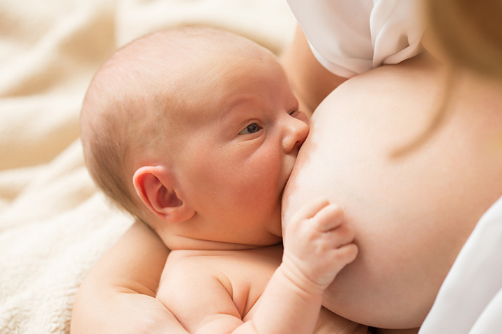 Les gros seins produisent-ils plus de lait que les petits seins? 7 Les gros seins produisent-ils plus de lait que les petits seins?