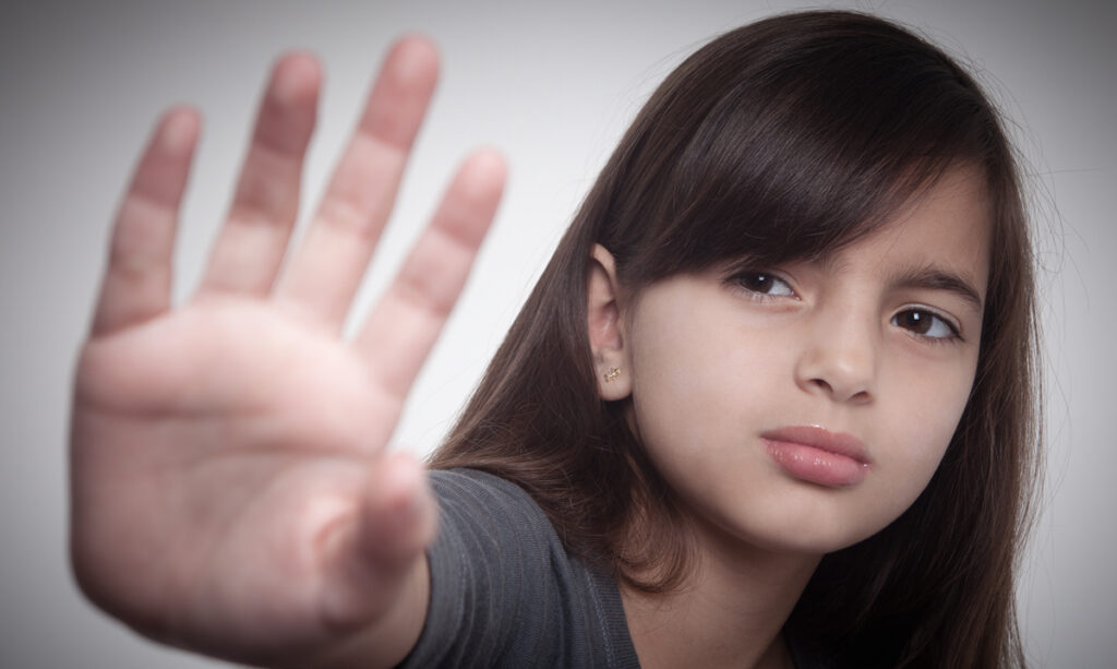 Les pédiatres renforcent leur position contre la fessée des enfants