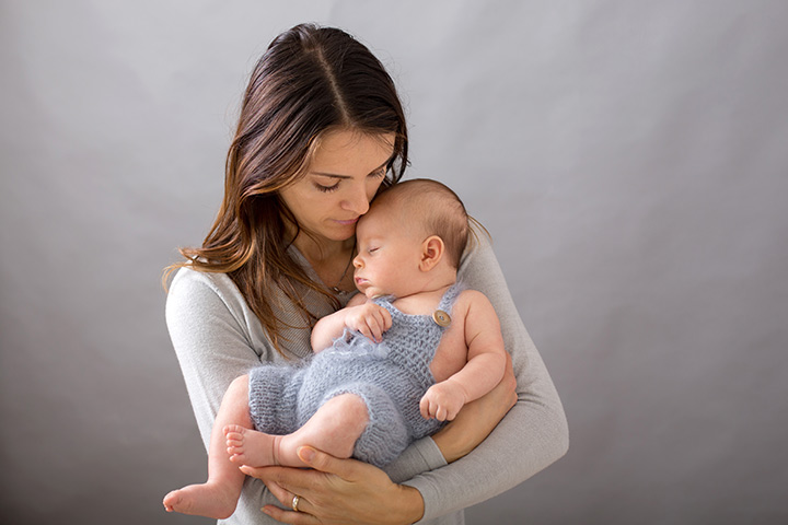 Maman partage une vidéo de la respiration de bébé comme avertissement important avant la saison de la grippe