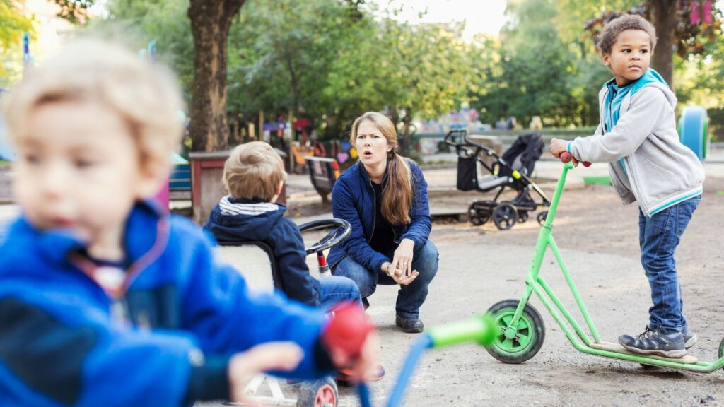 Mes enfants ont trouvé un gode dans le parc public 4 Mes enfants ont trouvé un gode dans le parc public