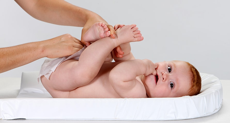 n'oubliez pas ces 6 précautions lorsque vous changez les couches de votre bébé-min