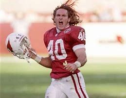 Vaut-il la peine de mourir pour quelque chose? Pat Tillman le sait. 8 Vaut-il la peine de mourir pour quelque chose? Pat Tillman le sait. OIP Copy