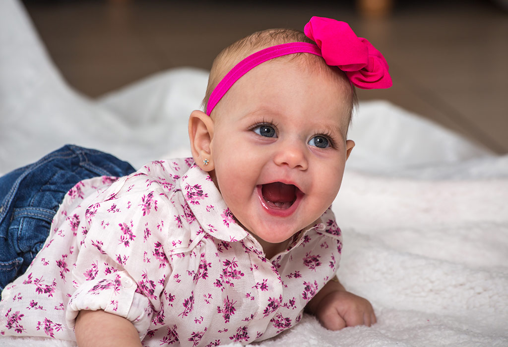 Piercing d'oreille bébé: quoi