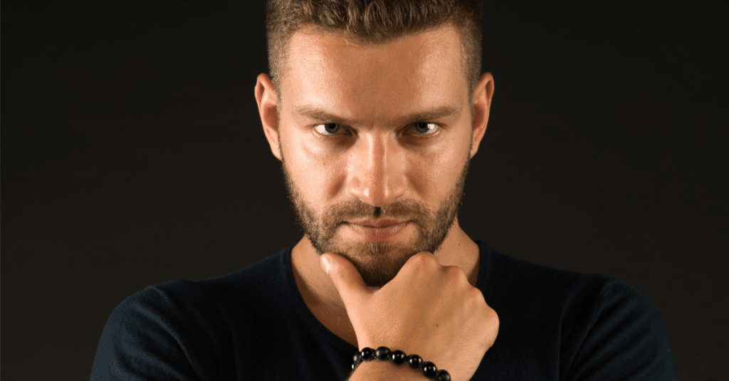 Pourquoi est-il plus courant de connaître plus de narcissiques, de sociopathes et de psychopathes que vous ne le pensez?