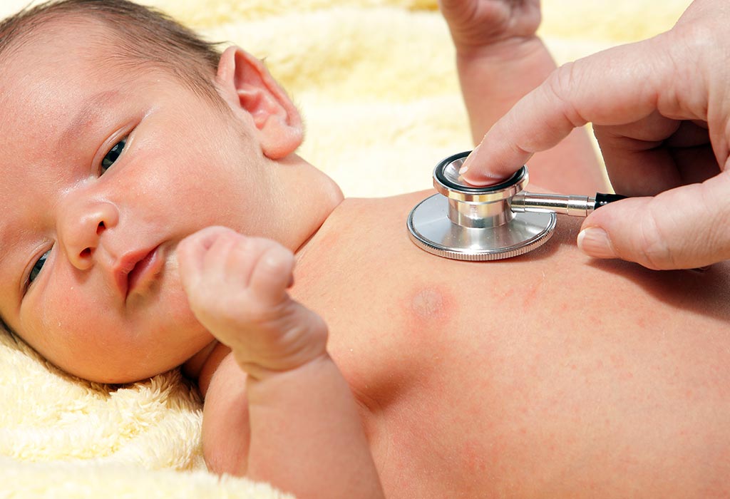 première visite chez le médecin pour votre nouveau-né