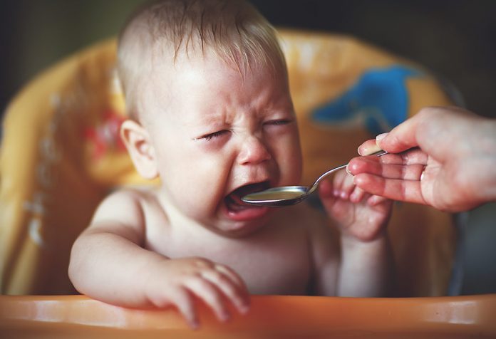 Problèmes digestifs courants du bébé que vous devez savoir Problemas digestivos comunes del bebe que necesita saber
