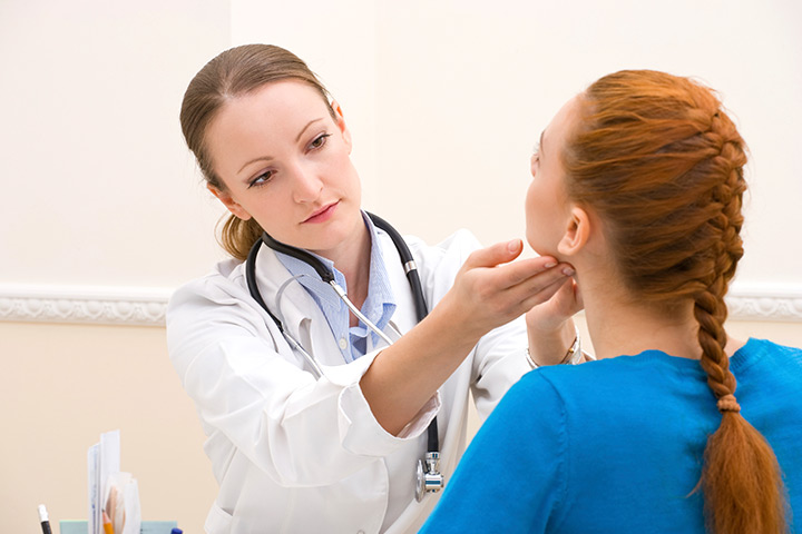 Images de problèmes thyroïdiens chez les adolescents