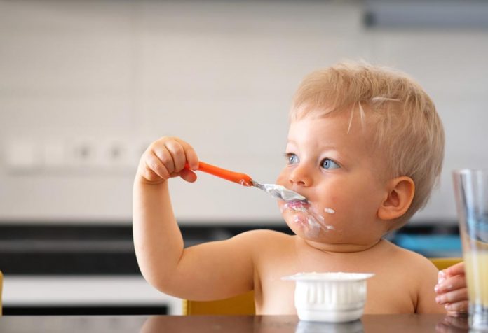 Produits laitiers pour bébés: bienfaits pour la santé et plus 