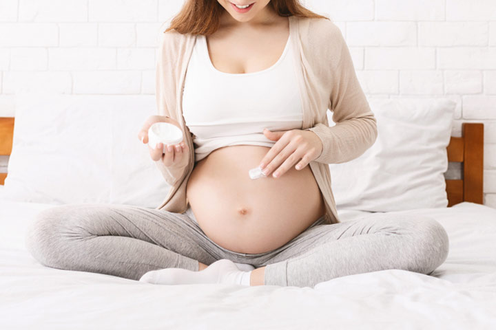 Produits essentiels pour réduire les vergetures pendant la grossesse