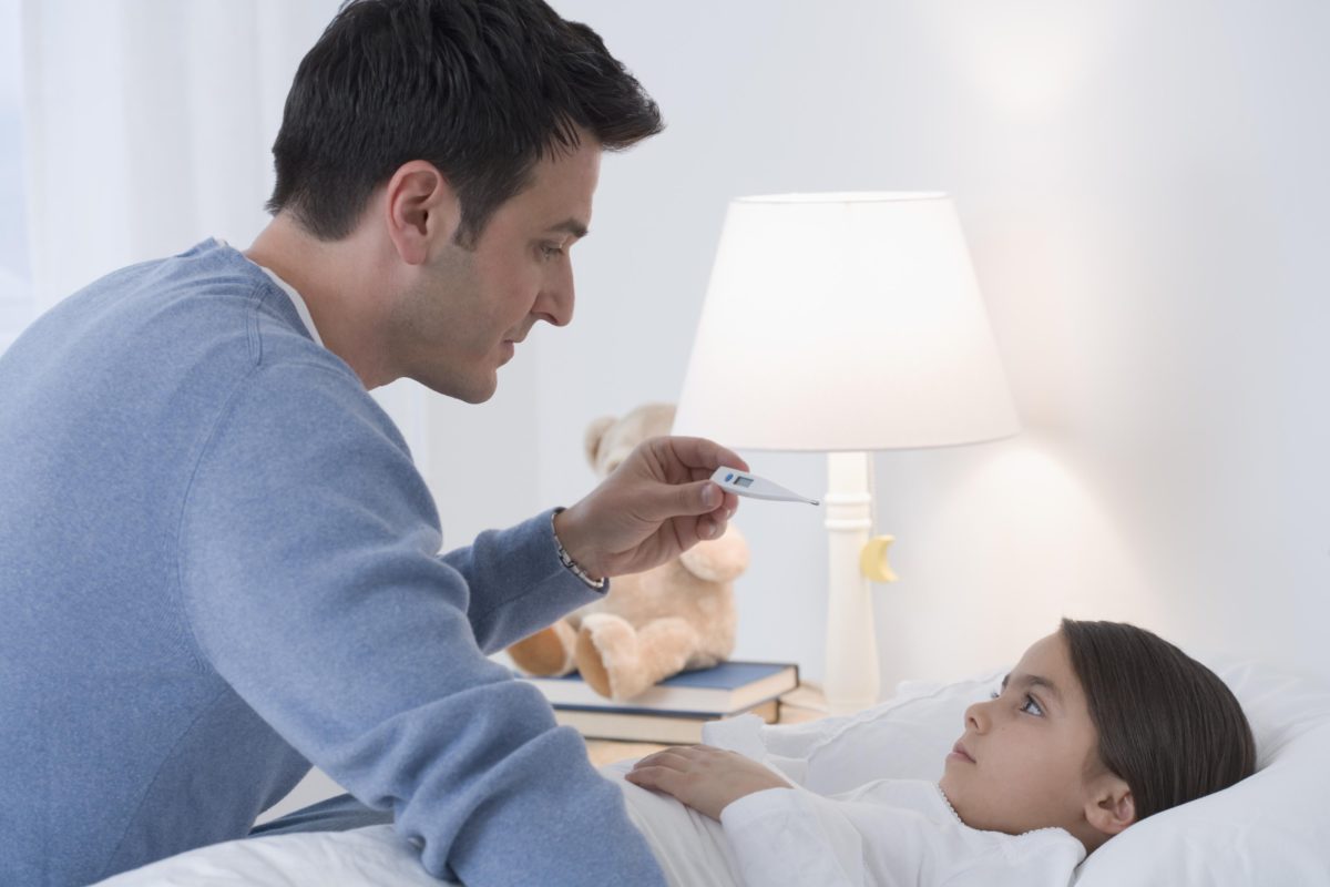 Que peuvent faire les parents lorsque la fièvre de leur enfant ne disparaît pas