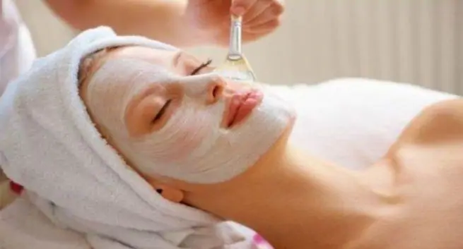 Remèdes contre les dommages cutanés causés par les masques faciaux 6 Masque