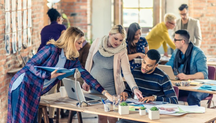 Réponses socialement acceptables aux questions «réfléchies» sur le congé de maternité que vous entendrez au travail