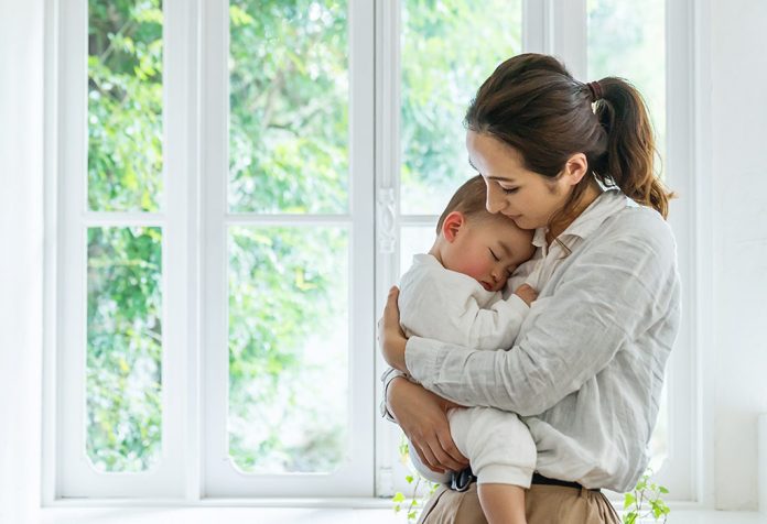 Brisez les clichés: aimez votre bébé comme vous le souhaitez
