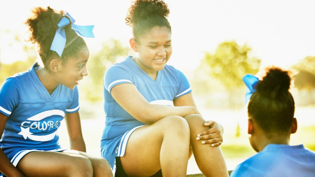 Devrions-nous laisser nos filles être des pom-pom girls?