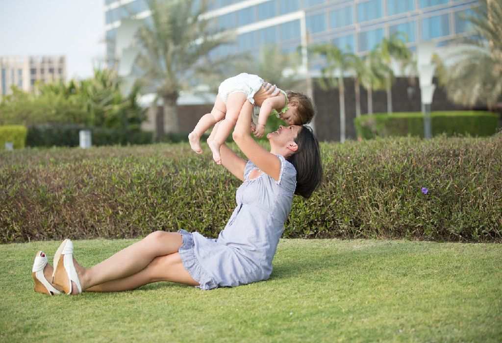 Enseigner la perception de la profondeur à votre bébé