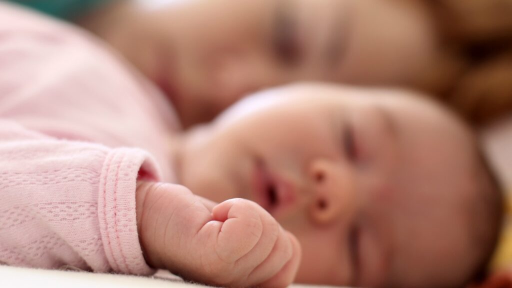 La première règle du club maman? On ne parle pas de sommeil
