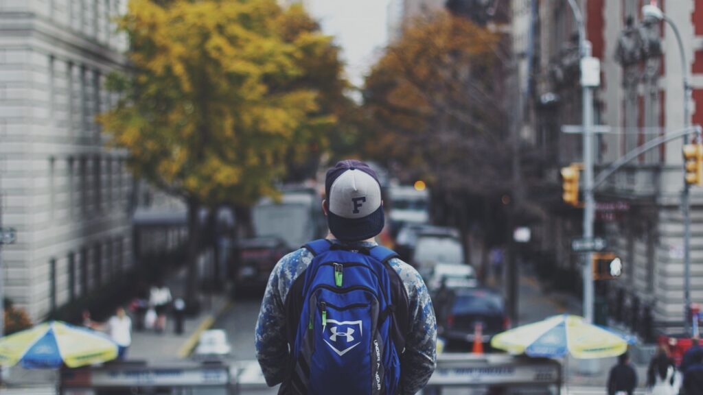 Il est temps de déplacer le diplômé hors de la maison, et je ne suis même pas triste à ce sujet