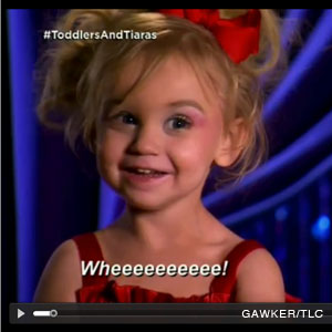 "Toddlers & Tiaras" 2-Year-Old Contestant Drinks Coffee Daily 10 'Toddlers & Tiaras' 2 ans, un candidat boit du café tous les jours