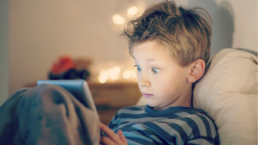 Vous avez vraiment besoin de parler de la pornographie à votre enfant