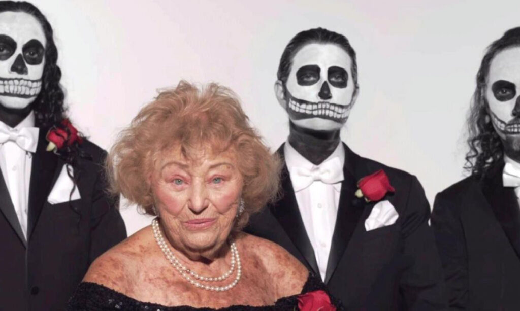 «Death Metal Grandma» fait exploser les stéréotypes de manière peu probable