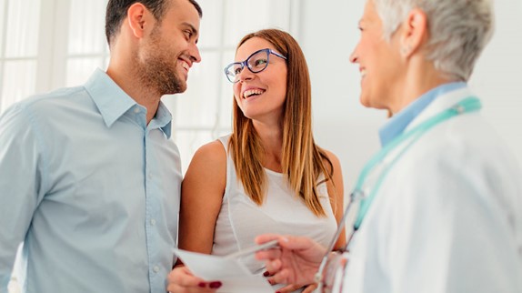 La FIV me convient-elle? 3 À quoi s'attendre Logo