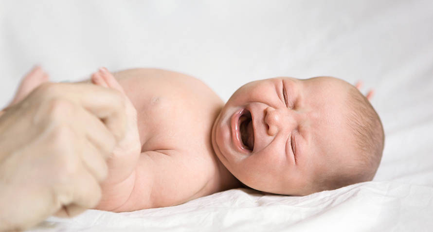 l'acupuncture met fin aux coliques chez les bébés