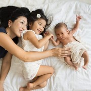 Combien de temps pouvez-vous retomber enceinte après l'accouchement? ¿Que tan pronto puede quedar embarazada nuevamente despues de dar