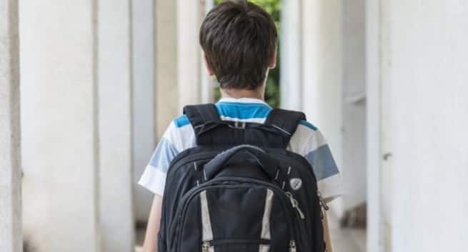 91% des jeunes de 15 ans étaient inscrits à l'école en 2016, contre 78% en 2009: rapport 4 kid going to boarding school Hindi