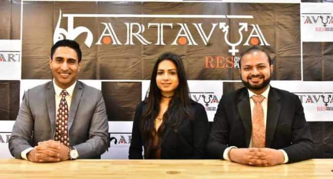 Nitasha Biswas, Miss Transqueen India est l'ambassadrice de bonne volonté du projet Kartavya 5 Dr Ankur Agarwal, Nitasha Biswas, Dr Vaibhav Kumar addressing the conference 2
