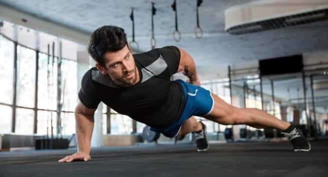 Voici pourquoi vous devriez arrêter de voler en solo au gymnase 4 masturbation and gym workouts-THS