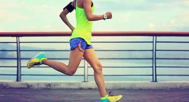 Vous vous entraînez pour le TATA Mumbai Marathon 2018? Voici des conseils d'experts à suivre! 4 Essentials you need on every long run