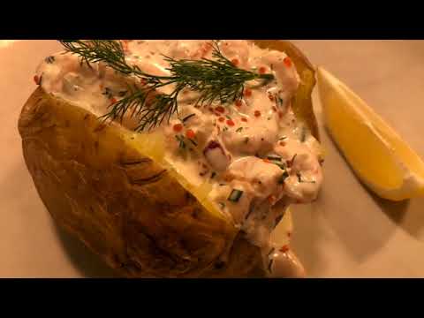 bakad potatis med räkröra
