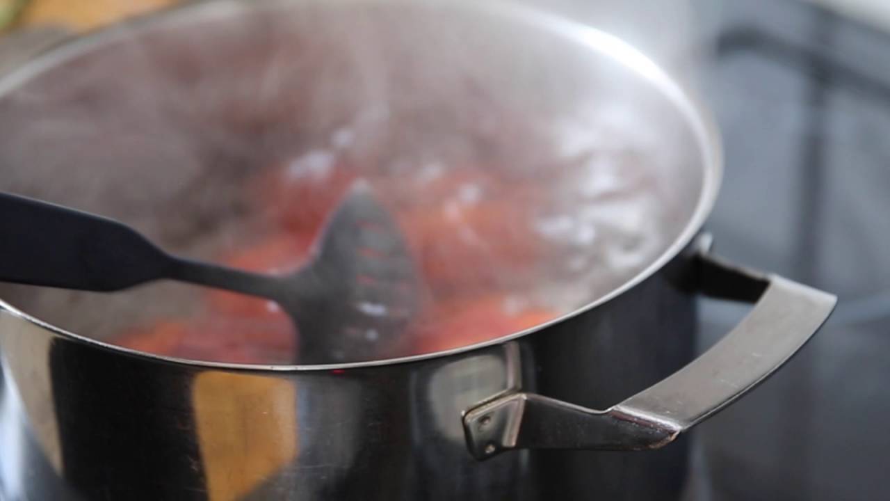 Skala tomater 5 tips för att göra det enkelt och snabbt 9 skala tomater