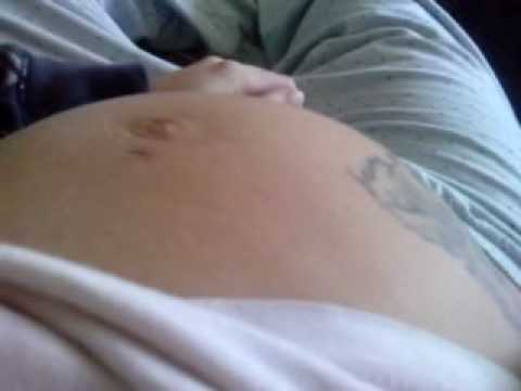 sparkar i magen ej gravid