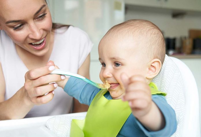 Ernährungstabelle für 8 Monate alte und 3 Wochen alte Babys