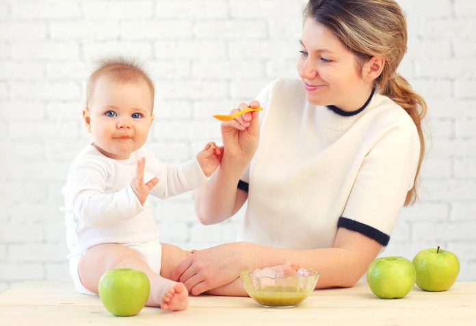 ᐅ 10 Monate Babynahrungskalender, Rezepte und Tipps
